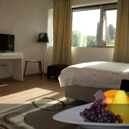 We Fulya בית הארחה *